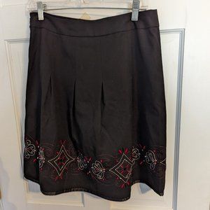Ann Taylor Loft Petites 6P Black Pleated A-Line Skirt w/Embroidered Red Accents